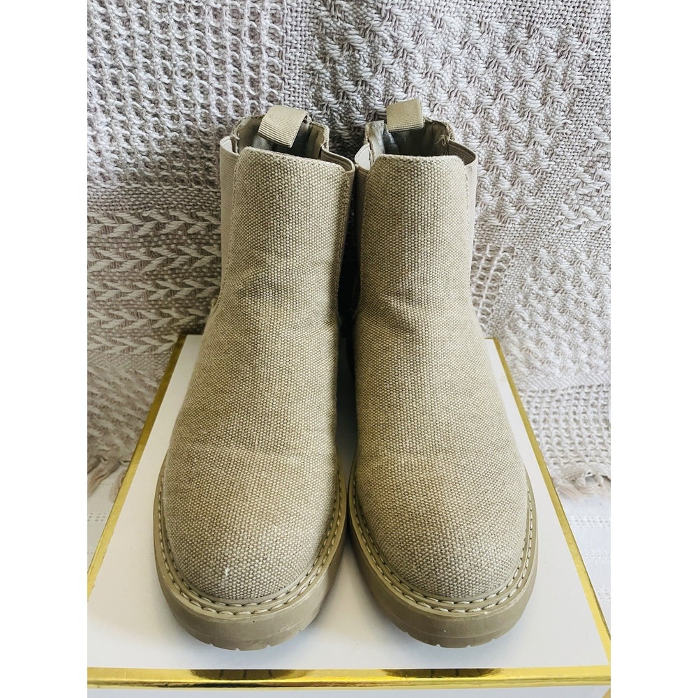 Dunes Chase Chelsea Pull-On Chunky Heel‎ Tan Boots. Size 7.